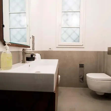 Apartment Specchi Su Pontevecchio Florence