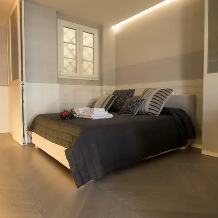 Specchi Su Pontevecchio Apartamento
